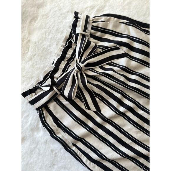 TOPSHOP Womens White Striped Viscose A-Line Skirt Size US 6 - Belt included - Picture 3 of 7